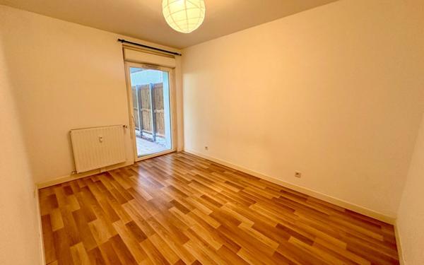 Appartement à vendre    4 pièces • 80,38 m2 Bordeaux