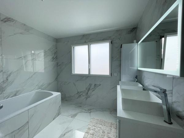 BOUGUENAIS LES COUËTS – MAISON CONTEMPORAINE D’EXCEPTION – 185 m² – 4 CHAMBRES – TERRAIN 2 400 m²