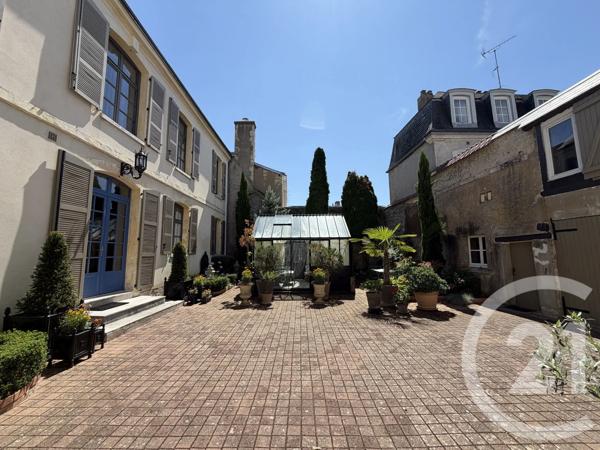 Maison à vendre  7 pièces - 258,16 m 2   CHATEAUDUN  - 28