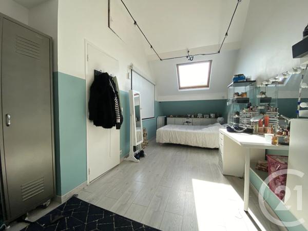 Maison à vendre  7 pièces - 244,30 m 2   YERRES  - 91