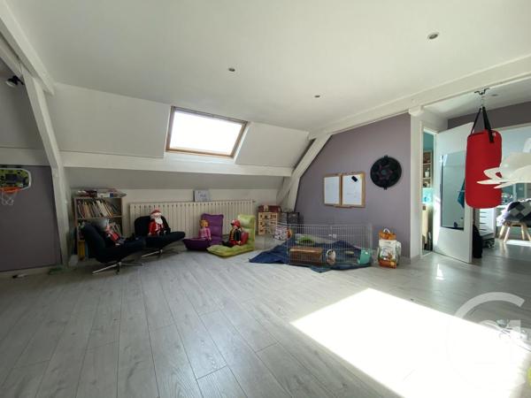 Maison à vendre  7 pièces - 244,30 m 2   YERRES  - 91