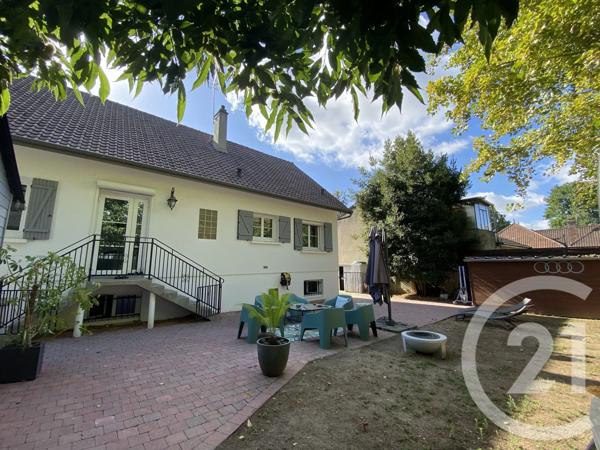 Maison à vendre  7 pièces - 244,30 m 2   YERRES  - 91