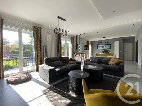 Maison à vendre  7 pièces - 244,30 m 2   YERRES  - 91