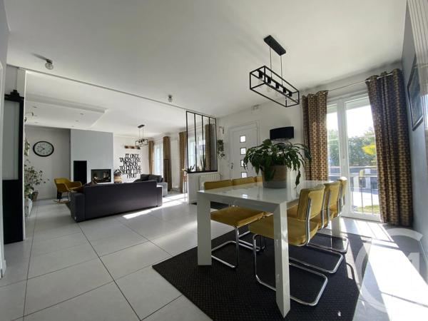 Maison à vendre  7 pièces - 244,30 m 2   YERRES  - 91