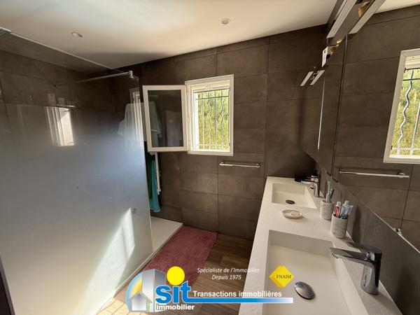 A VENDRE - VILLA - Reventin-Vaugris 6 pièce(s) 125 m²