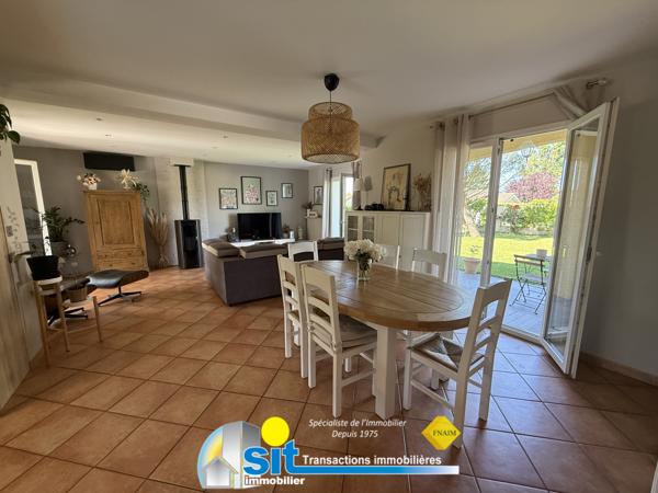A VENDRE - VILLA - Reventin-Vaugris 6 pièce(s) 125 m²