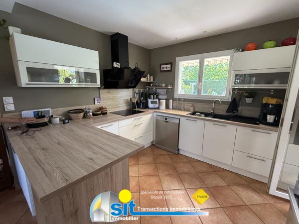 A VENDRE - VILLA - Reventin-Vaugris 6 pièce(s) 125 m²