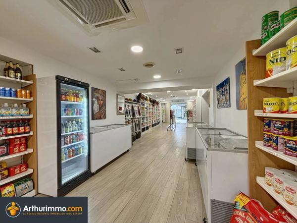 Location Local commercial 1 pièces 115 m2 à Bourgoin-Jallieu