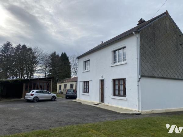 Maison d'habitation avec dépendances