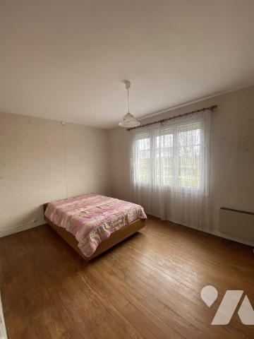 Maison d'habitation avec dépendances