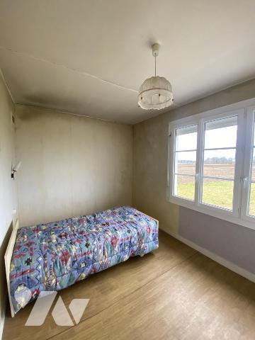 Maison d'habitation avec dépendances