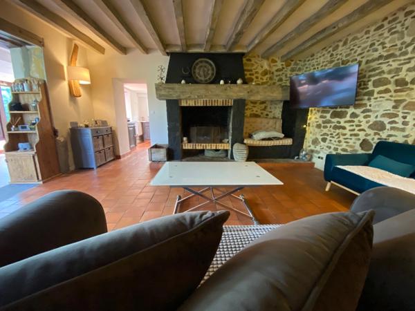 🏡 À vendre – Authentique longère de charme à Voivres-les-le-Mans – Proximité Le Mans, autoroute & circuit