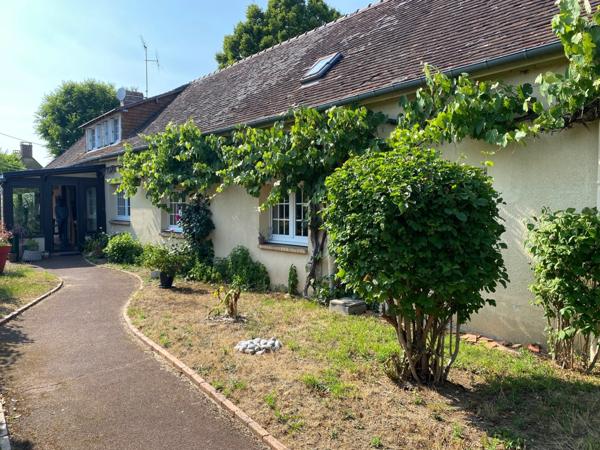 🏡 À vendre – Authentique longère de charme à Voivres-les-le-Mans – Proximité Le Mans, autoroute & circuit