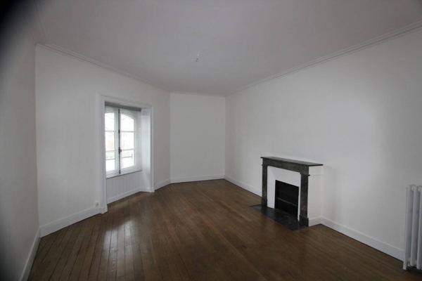 Appartement 2 pièces                                        - 44000 Nantes - Centre ville Réf : 12039
