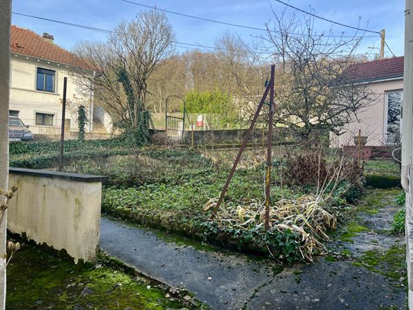 BAR-LE-DUC charmante maison -5 pièces, 3 chambres, jardin, garage, quartier calme