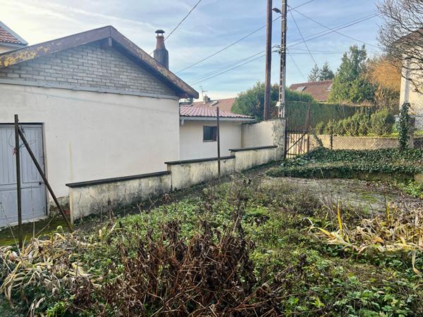 BAR-LE-DUC charmante maison -5 pièces, 3 chambres, jardin, garage, quartier calme