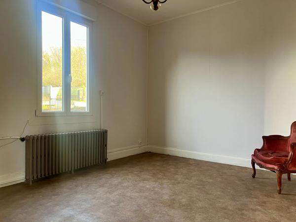 BAR-LE-DUC charmante maison -5 pièces, 3 chambres, jardin, garage, quartier calme