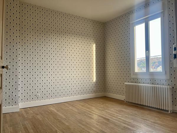 BAR-LE-DUC charmante maison -5 pièces, 3 chambres, jardin, garage, quartier calme