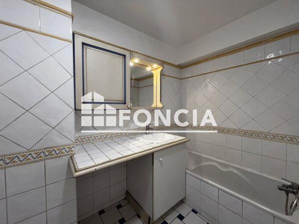 Location Appartement 4 pièces 71.9 m² - 604 AVENUE GEORGES POMPIDOU Le Cannet 06110