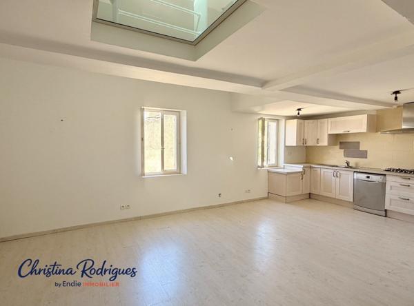 LORGUES APPARTEMENT T4 EN DUPLEX