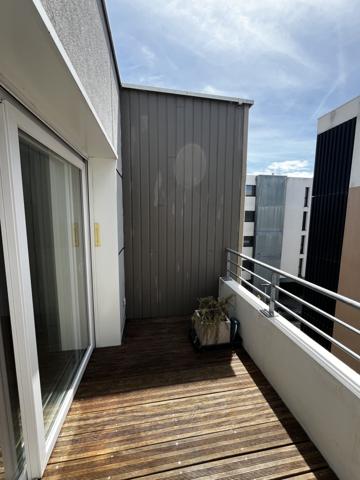 T2 avec terrasse et place de stationnement quartier les Minimes