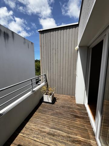 T2 avec terrasse et place de stationnement quartier les Minimes