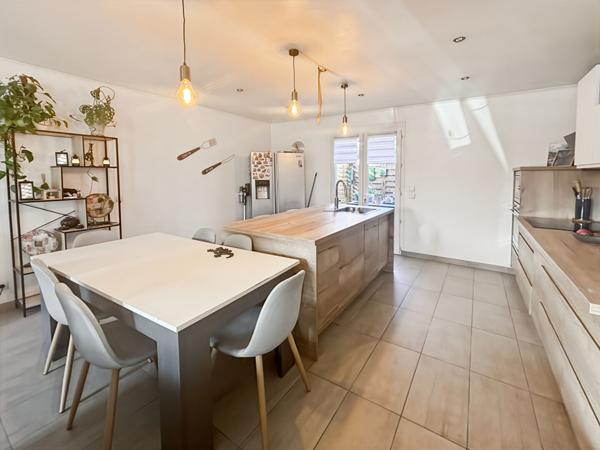 Maison Frenelles En Vexin 5 pièce(s) 123 m2