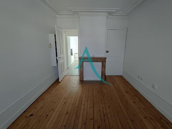 L'Adresse vous propose un appartement T2 dans le secteur de l'Université.