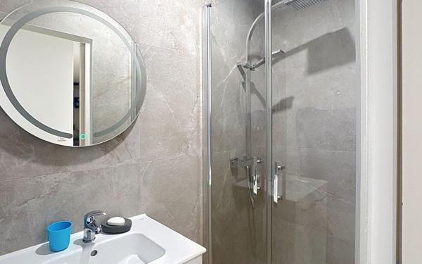 Appartement à vendre    1 pièce • 25 m2 Aix-les-Bains