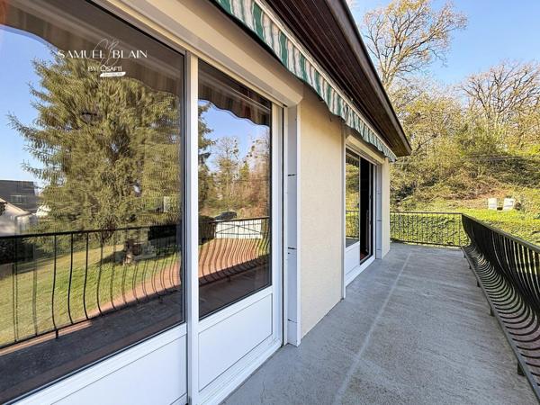 Environnement agréable, boisé, au calme, promenade.