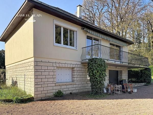 Environnement agréable, boisé, au calme, promenade.