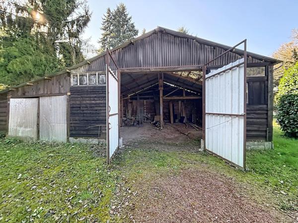 Environnement agréable, boisé, au calme, promenade.