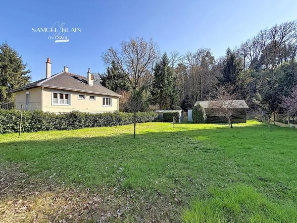 Environnement agréable, boisé, au calme, promenade.