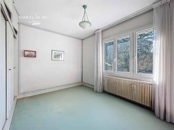 Environnement agréable, boisé, au calme, promenade.