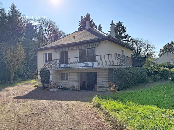 Environnement agréable, boisé, au calme, promenade.