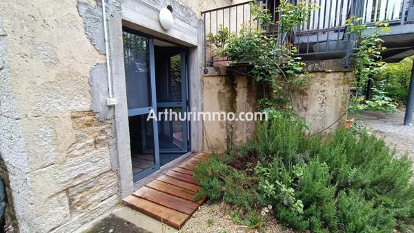 Location                                                      Appartement
                        
                     1 pièces                      26 m2                     à Lons-le-Saunier