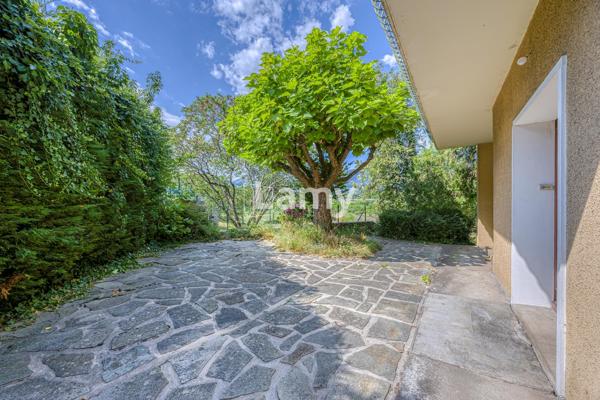 Maison individuelle avec terrain et garage