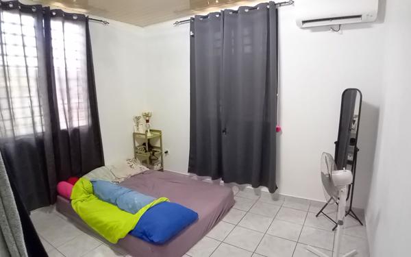 Maison à louer    4 pièces •  Mana