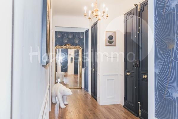 Appartement
                                                                                                                                                                                                                                                                                                                        4 pièce(s)                                                                                                                                                                                                          2 chambre(s)                                                                                                                                                                                                          130  m²