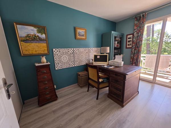 Maison
         6 pièces
        - 180 m² Bien prestige 976 000 € *