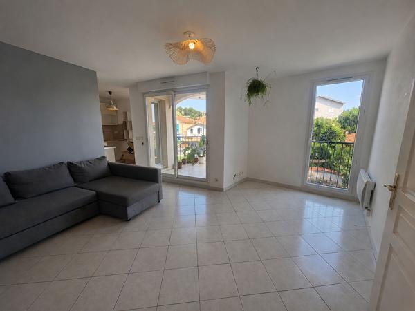 Appartement Hyères T2- 39.45m² - Balcon - Stationnement