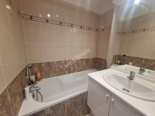 Appartement Hyères T2- 39.45m² - Balcon - Stationnement