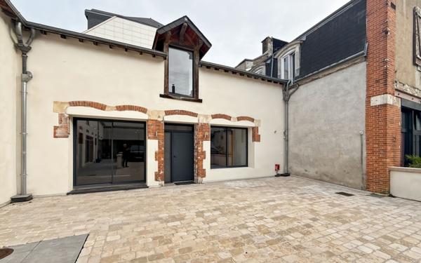 Maison à vendre    5 pièces • 191,60 m2 Orléans