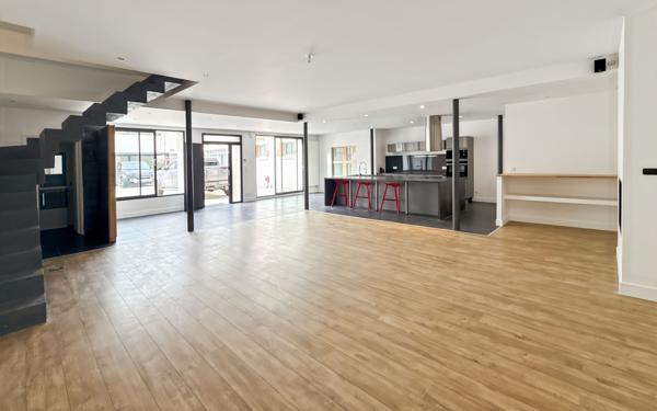 Maison à vendre    5 pièces • 191,60 m2 Orléans