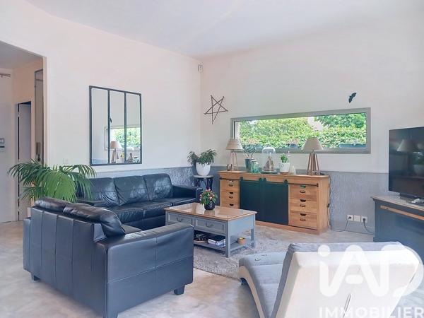 Maison à vendre 9 pièces 218 m² Villecresnes