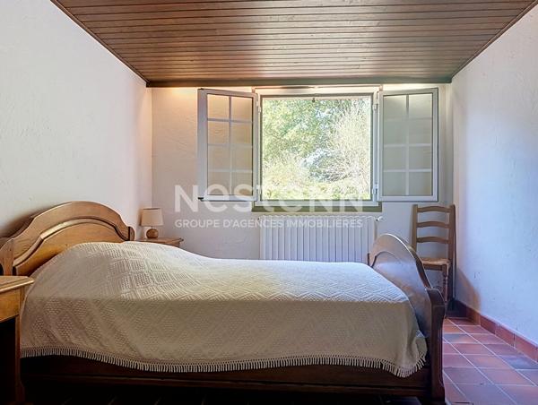 Maison 6 pièces à vendre à Saint Vallier de Thiey - Calme et piscine