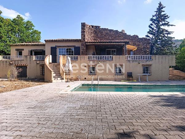 Maison 6 pièces à vendre à Saint Vallier de Thiey - Calme et piscine