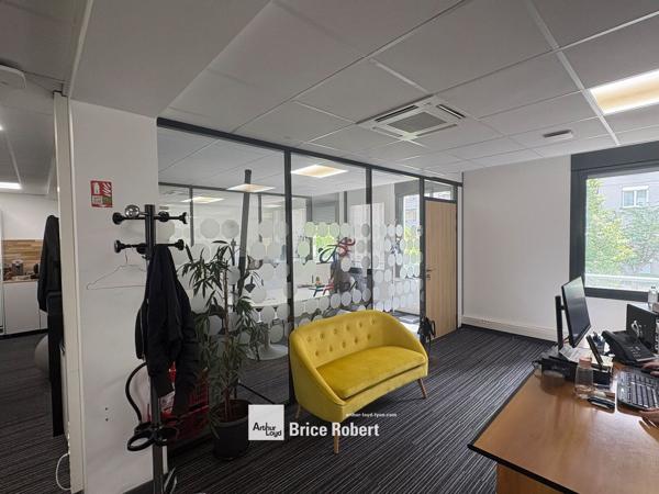 Location bureaux non cloisonnés à Lyon 3ème avec parking en sous-sol
