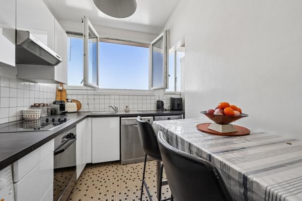 Boulogne-Billancourt (92100) T3 lumineux avec grand balcon et vue dégagée Seine