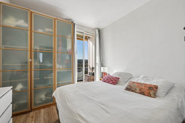 Boulogne-Billancourt (92100) T3 lumineux avec grand balcon et vue dégagée Seine